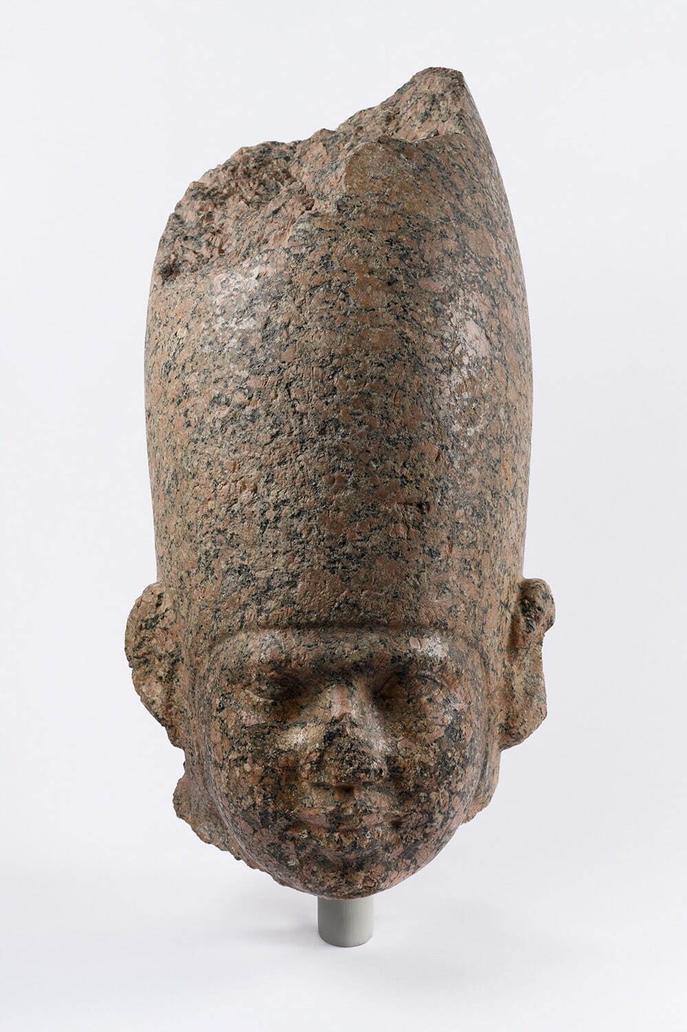 《王の頭部》 前2650〜前2600年頃
ブルックリン博物館蔵 Photo: Brooklyn Museum