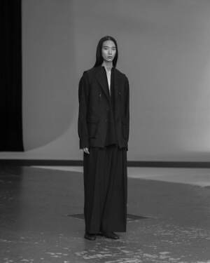 レインメーカー(RAINMAKER) 2026年春夏ウィメンズ&メンズコレクション  - 写真11