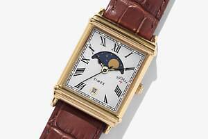 ノア×タイメックスの限定腕時計 “月の満ち欠け”や日付表示付き、クラシックなゴールドケースで