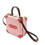 グローブ・トロッター“パステル調”のカモ柄スーツケース＆花型チャーム、ゴルフ・ラ・フルールとコラボ｜写真6