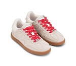 ガニー“蝶モチーフ”のステッチ入りスニーカー、隠しインソールで脚長効果も｜写真4