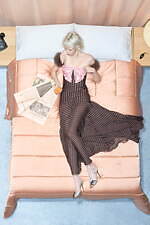 ヴァレンティノ2026年春コレクション - ピンクのベッドで過ごす、夢見心地なひととき｜写真28