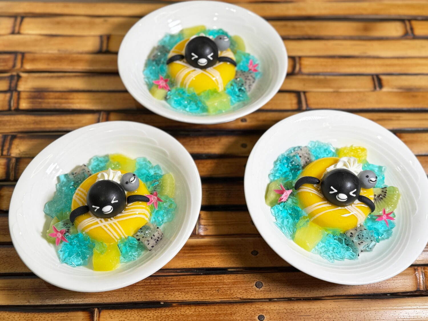 「Suicaのペンギン 浮輪スイーツ」