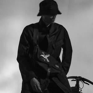 ワイルドサイド ヨウジヤマモト×マンハッタンポーテージ、“カラス”描いたメッセンジャーバッグ｜写真3