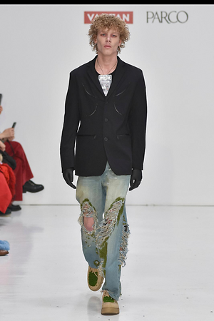 リトル ベッドルーム(LITTLE BEDROOM) 2025-26年秋冬ウィメンズ&メンズコレクション  - 写真2