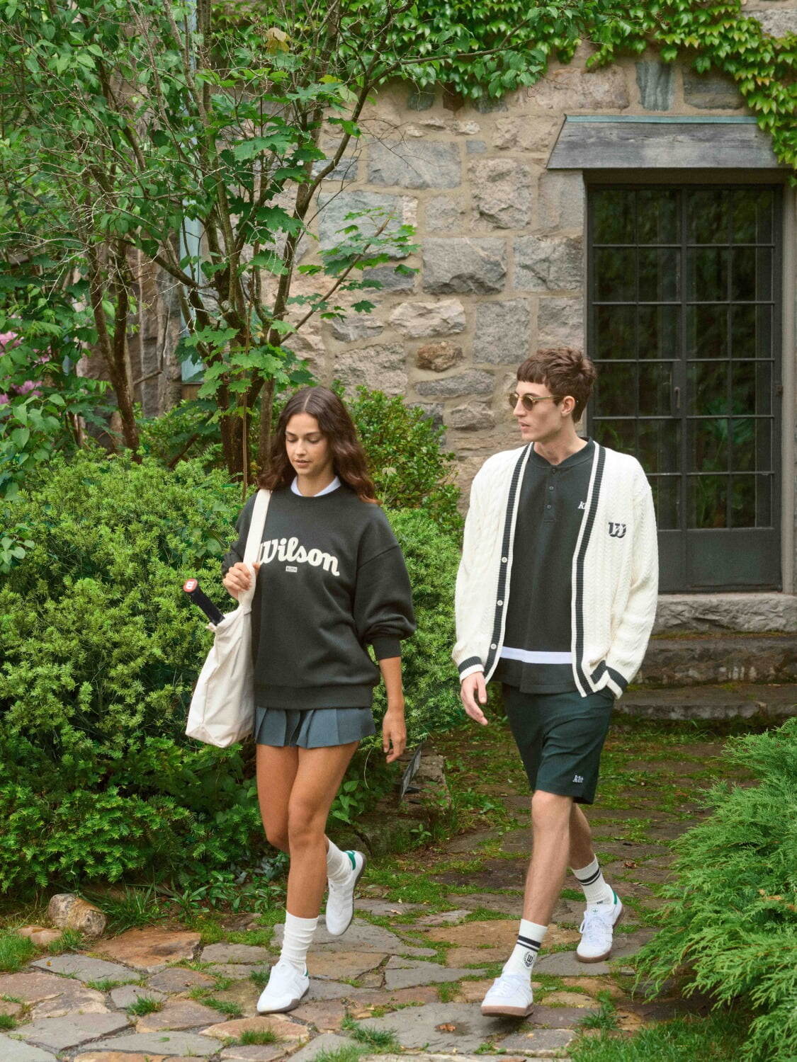 Kith×ウイルソン“グリーン＆ホワイト配色”のテニス着想ウェア、ラケット刺繍スウェットなど｜写真3