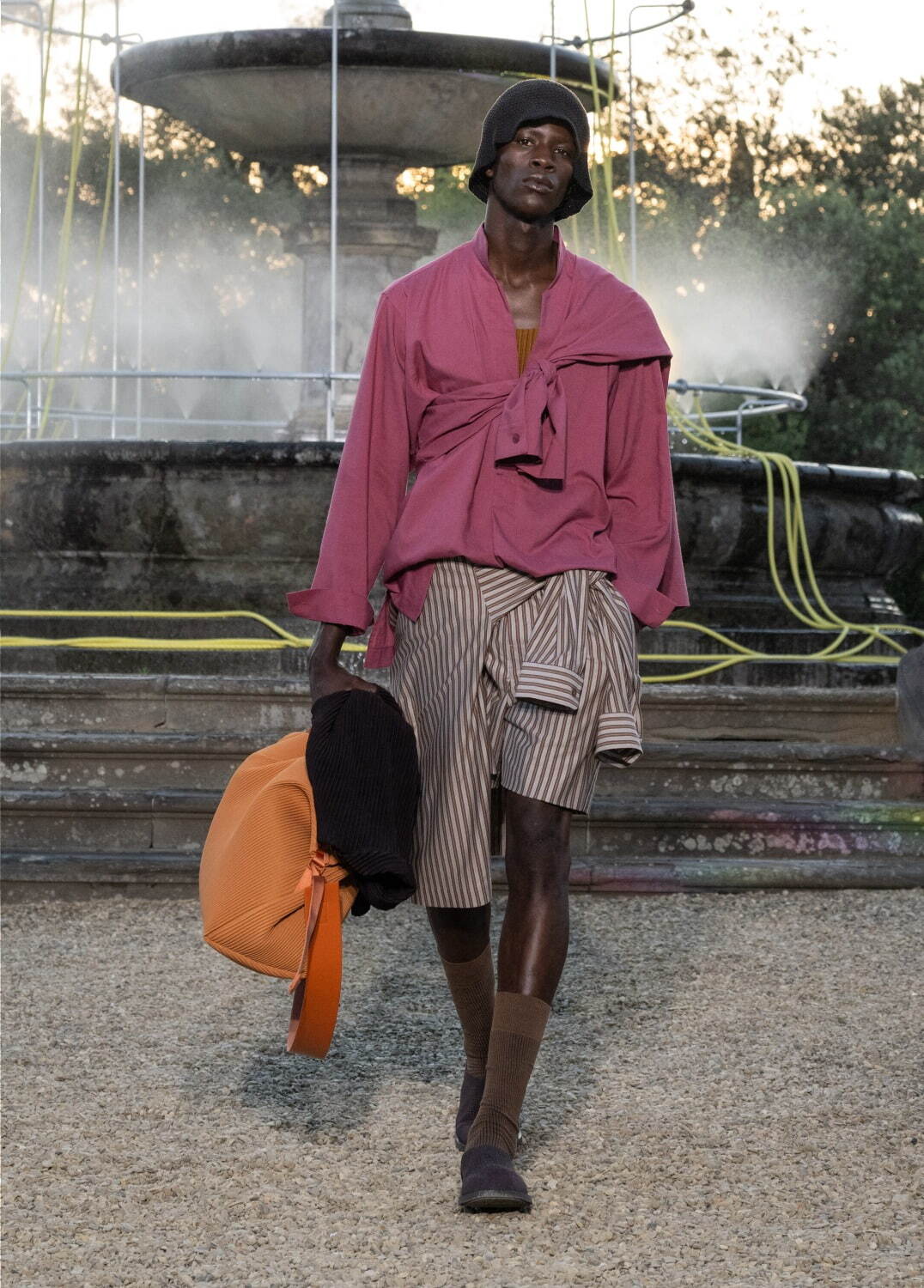 オム プリッセ イッセイ ミヤケ(HOMME PLISSÉ ISSEY MIYAKE) 2026年春夏メンズコレクション  - 写真22
