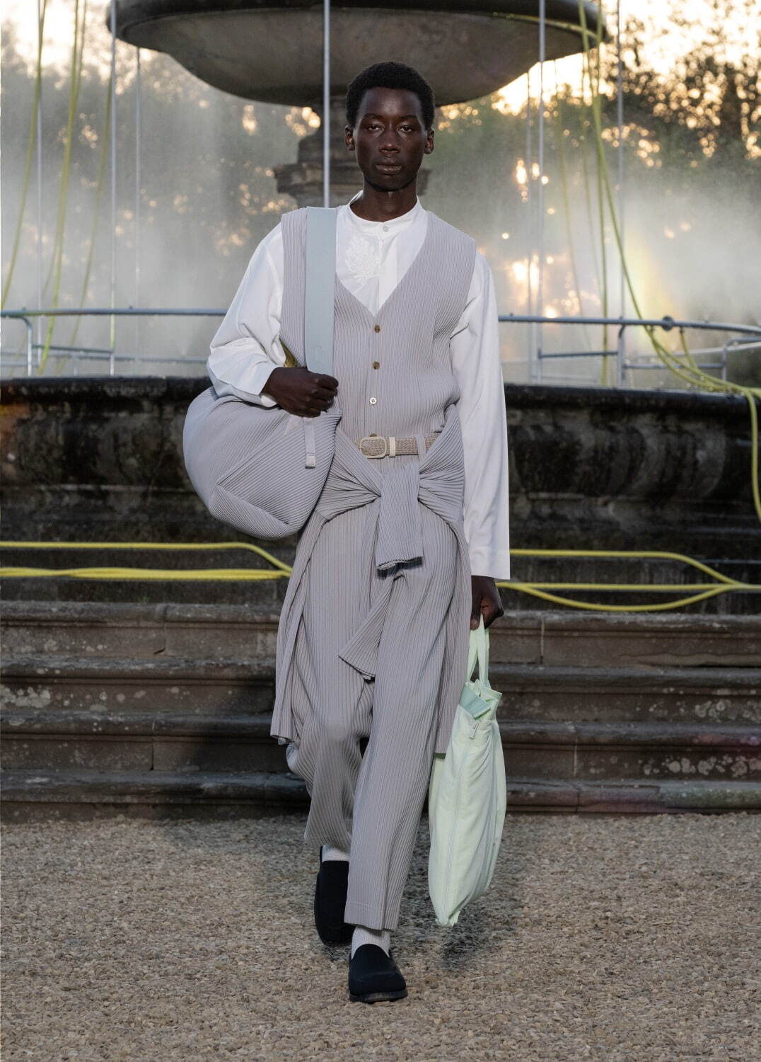 オム プリッセ イッセイ ミヤケ(HOMME PLISSÉ ISSEY MIYAKE) 2026年春夏メンズコレクション  - 写真39