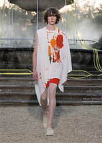 オム プリッセ イッセイ ミヤケ 2026年春夏コレクション、色を採集する旅｜写真17