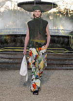 オム プリッセ イッセイ ミヤケ 2026年春夏コレクション、色を採集する旅｜写真24