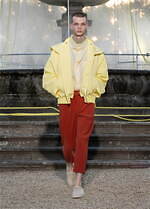 オム プリッセ イッセイ ミヤケ 2026年春夏コレクション、色を採集する旅｜写真34