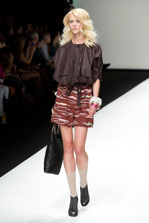 ベティ ジャクソン 2011年春夏<span>コレクション</span> - 写真39