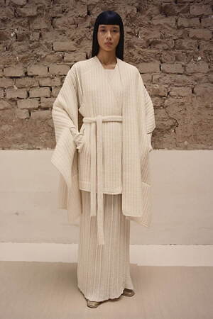 ローレン マヌーギアン(LAUREN MANOOGIAN) 2026年リゾートウィメンズ&メンズコレクション  - 写真1