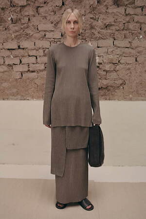 ローレン マヌーギアン(LAUREN MANOOGIAN) 2026年リゾートウィメンズ&メンズコレクション  - 写真25