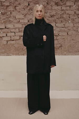 ローレン マヌーギアン(LAUREN MANOOGIAN) 2026年リゾートウィメンズ&メンズコレクション  - 写真28