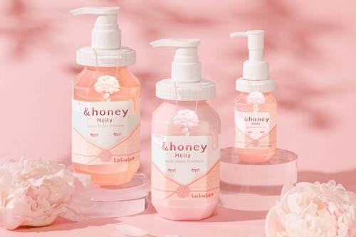 アンドハニー×ルルルン「出雲生まれの縁結びルルルン」“牡丹の香り”限定シャンプーやヘアオイル