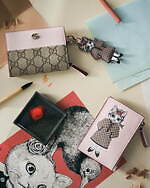 グッチ、ヒグチユウコが描く“ねこのボー＆ボリス”主役のバッグやチャーム付き財布｜写真5