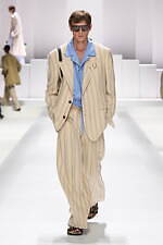 ドルチェ＆ガッバーナ 2026年春夏メンズコレクション - 部屋から外へ、エレガントに着るパジャマ｜写真10