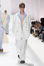 ドルチェ＆ガッバーナ 2026年春夏メンズコレクション - 部屋から外へ、エレガントに着るパジャマ｜写真12