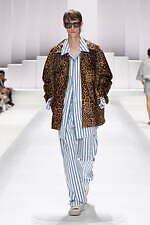 ドルチェ＆ガッバーナ 2026年春夏メンズコレクション - 部屋から外へ、エレガントに着るパジャマ｜写真26