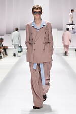 ドルチェ＆ガッバーナ 2026年春夏メンズコレクション - 部屋から外へ、エレガントに着るパジャマ｜写真39