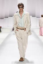 ドルチェ＆ガッバーナ 2026年春夏メンズコレクション - 部屋から外へ、エレガントに着るパジャマ｜写真40