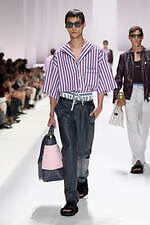 ドルチェ＆ガッバーナ 2026年春夏メンズコレクション - 部屋から外へ、エレガントに着るパジャマ｜写真51