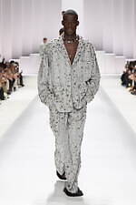 ドルチェ＆ガッバーナ 2026年春夏メンズコレクション - 部屋から外へ、エレガントに着るパジャマ｜写真74