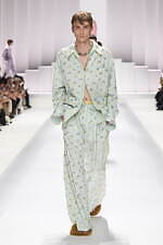 ドルチェ＆ガッバーナ 2026年春夏メンズコレクション - 部屋から外へ、エレガントに着るパジャマ｜写真79