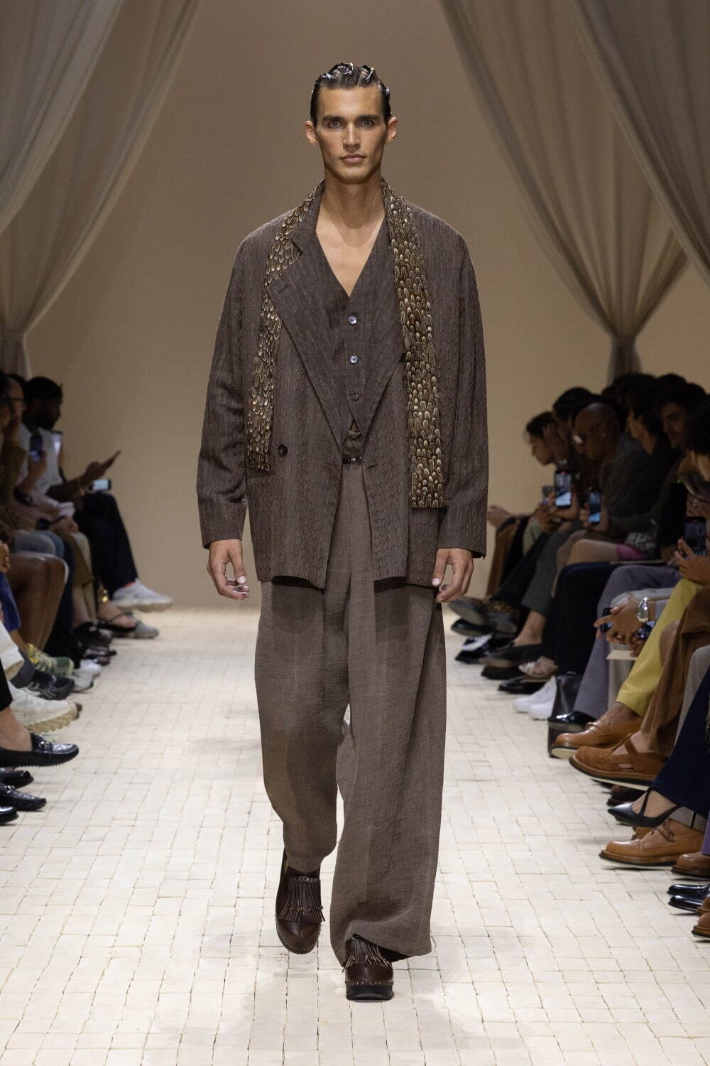 エンポリオ アルマーニ(EMPORIO ARMANI) 2026年春夏メンズコレクション  - 写真28