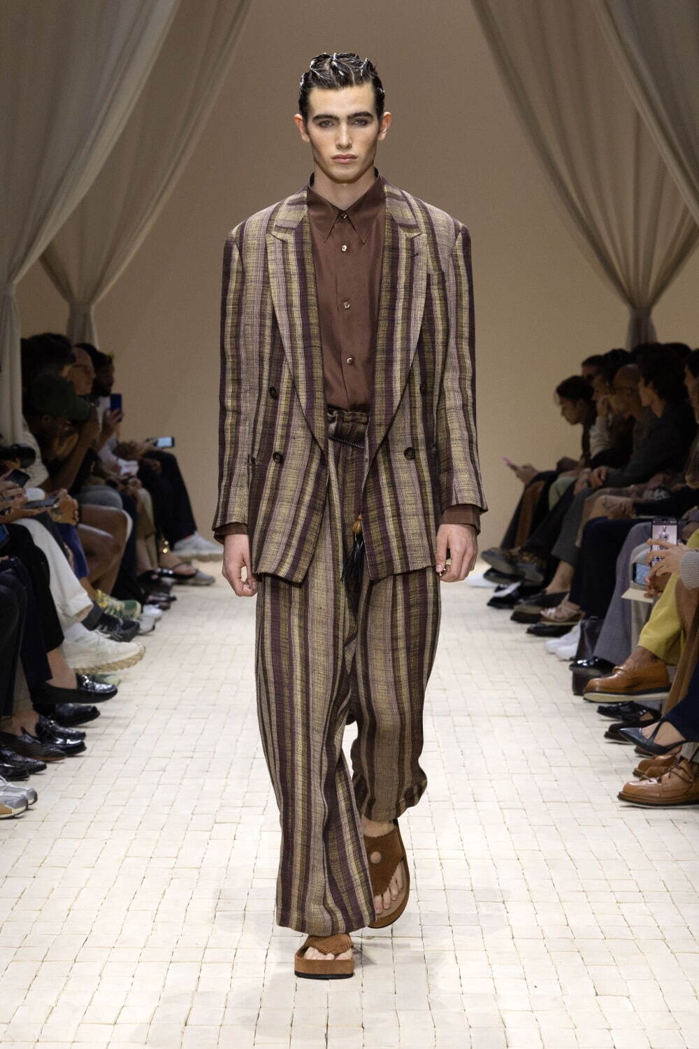 エンポリオ アルマーニ(EMPORIO ARMANI) 2026年春夏メンズコレクション  - 写真34