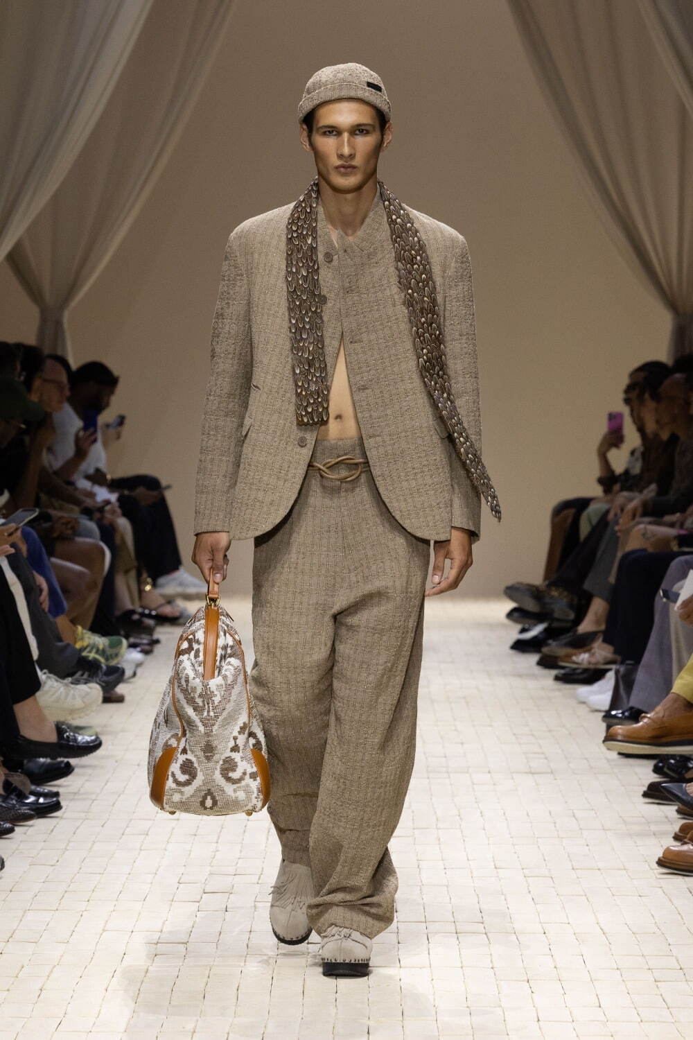 エンポリオ アルマーニ(EMPORIO ARMANI) 2026年春夏メンズコレクション  - 写真41