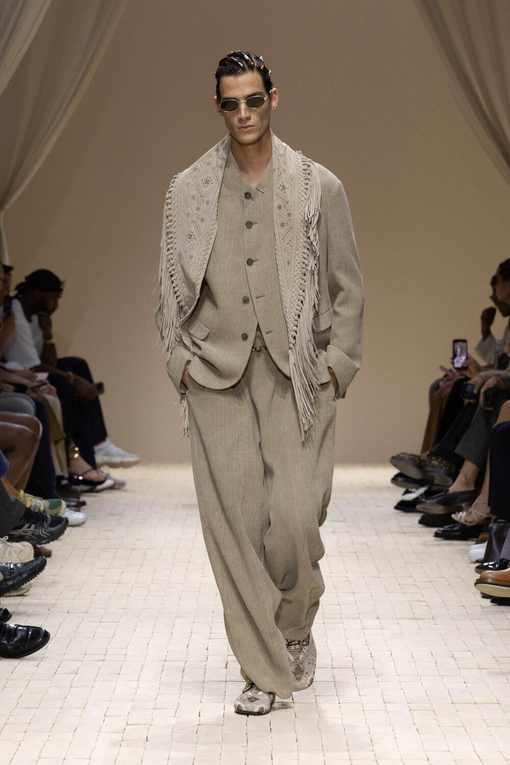 エンポリオ アルマーニ(EMPORIO ARMANI) 2026年春夏メンズコレクション  - 写真60