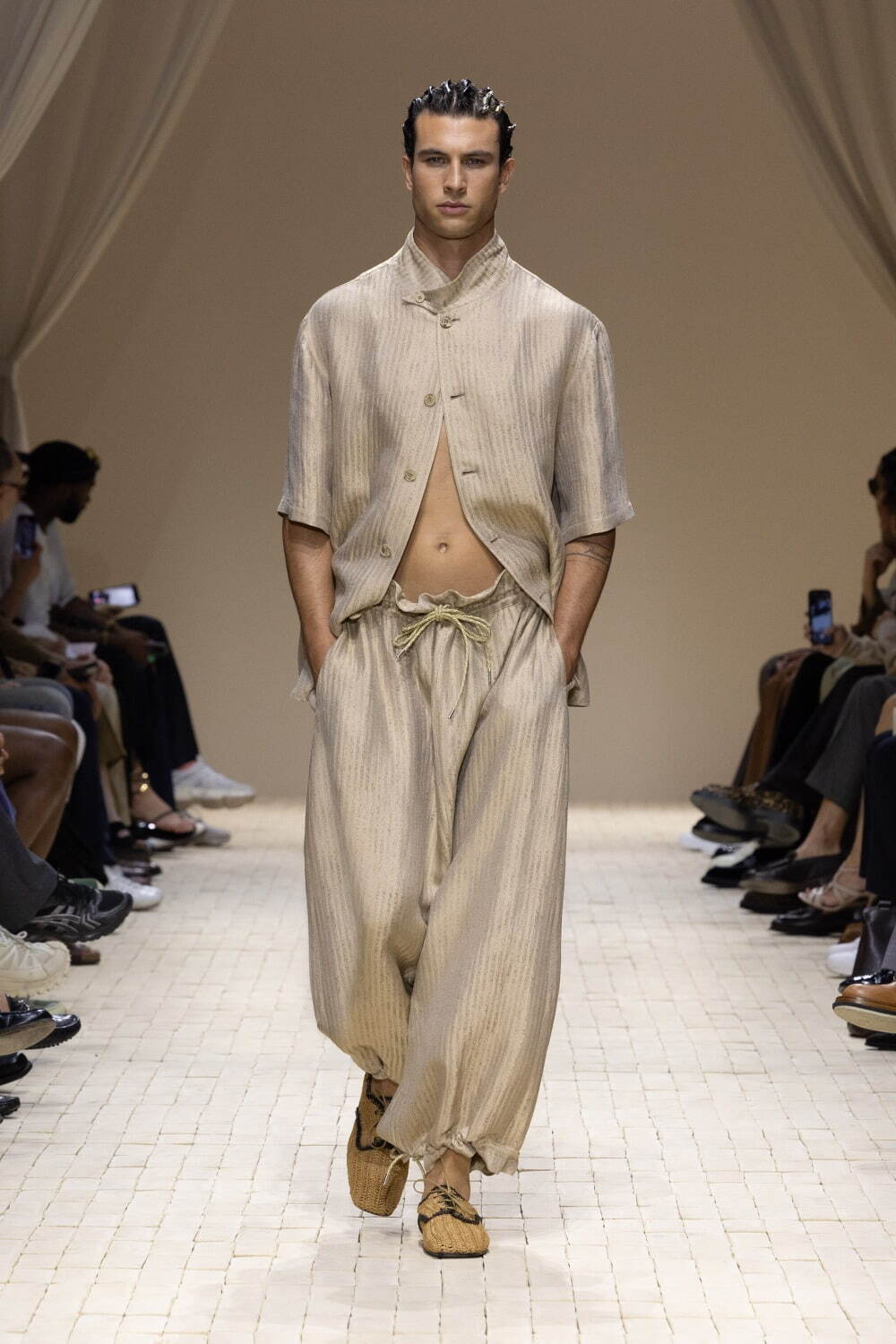 エンポリオ アルマーニ(EMPORIO ARMANI) 2026年春夏メンズコレクション  - 写真64
