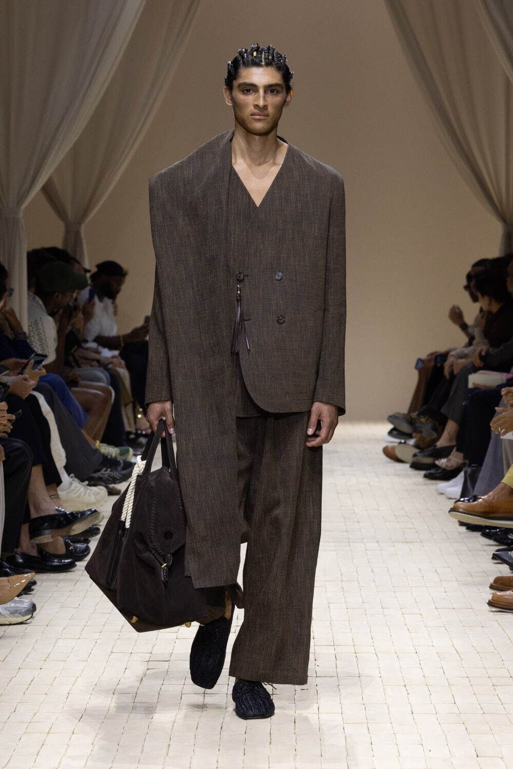 エンポリオ アルマーニ(EMPORIO ARMANI) 2026年春夏メンズコレクション  - 写真76