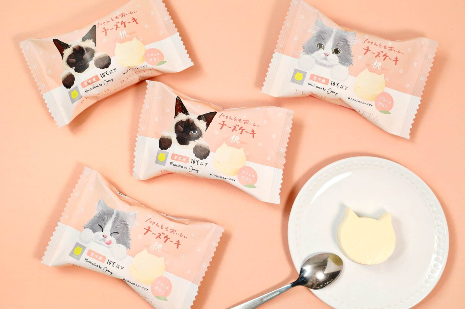 「にゃんともおいしいチーズケーキ 桃」330円