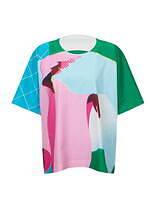 プリーツ プリーズ イッセイ ミヤケの服をまとった女性をカラフルに描いたタンクトップ＆ワンピース｜写真43