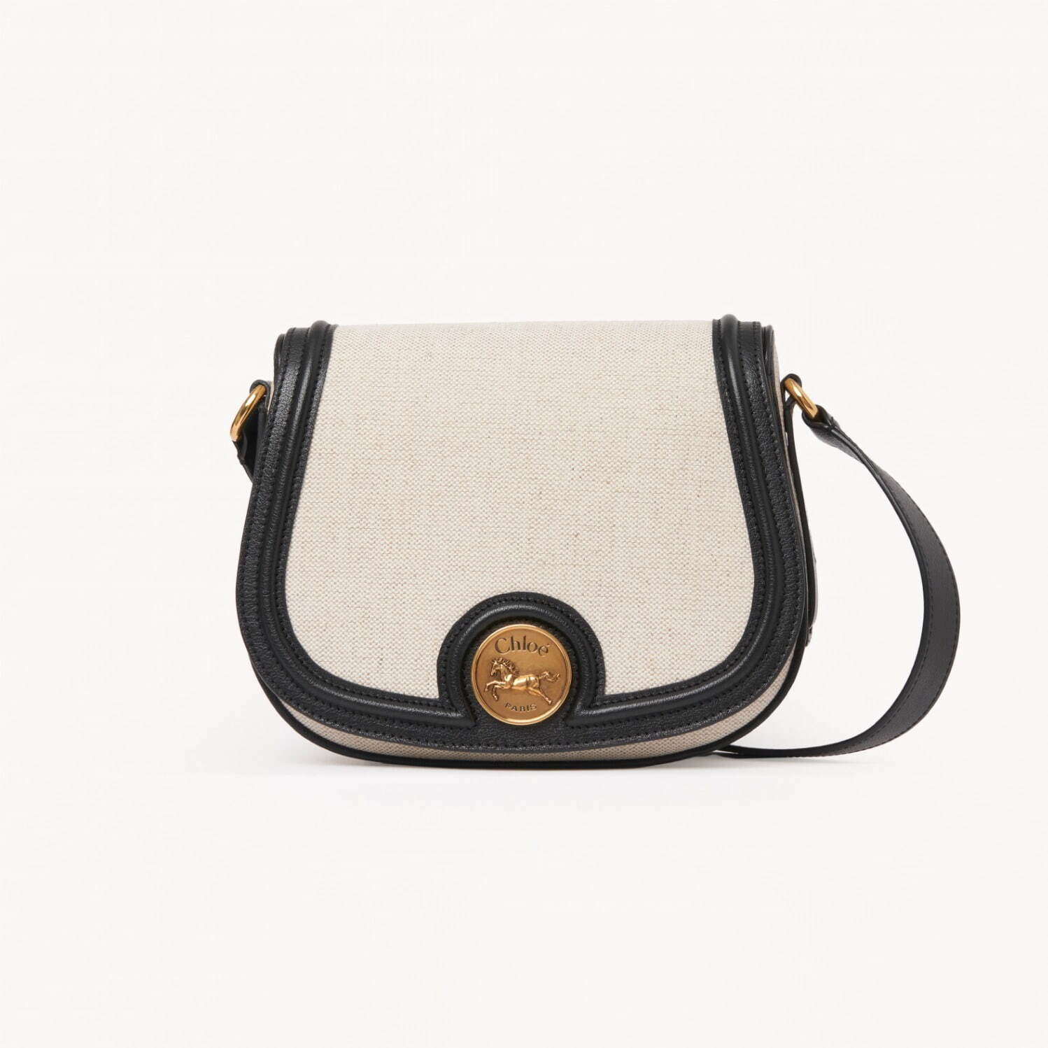Chloe 「ホースメダル」かごバッグ クロエ】ホースメダルが目を惹く、丸みのあるシルエット…気品
