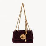 クロエ25年秋ウィメンズ、“ホース メダル”輝くチェーンバッグ＆サドルショルダーなど｜写真5