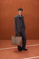 トッズ 2026年春夏メンズコレクション、心地よいエレガンス｜写真4