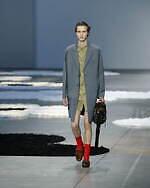 プラダ 2026年春夏メンズコレクション、様々な男性像のイメージ｜写真53