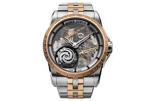 ロジェ・デュブイ×ドクター・ウー“渦巻銀河”着想の限定腕時計、星雲＆ブラックホール表現