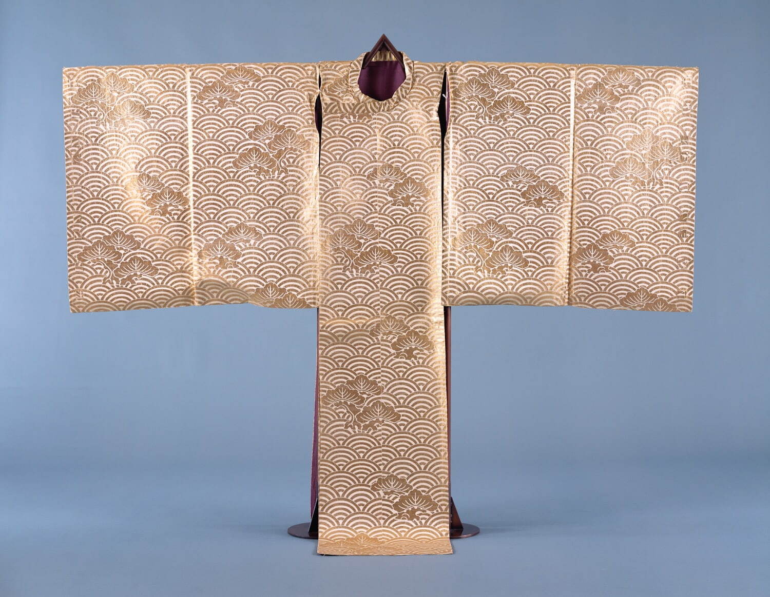 《白地松青海波模様袷狩衣》 江戸時代 18世紀 泉屋博古館東京