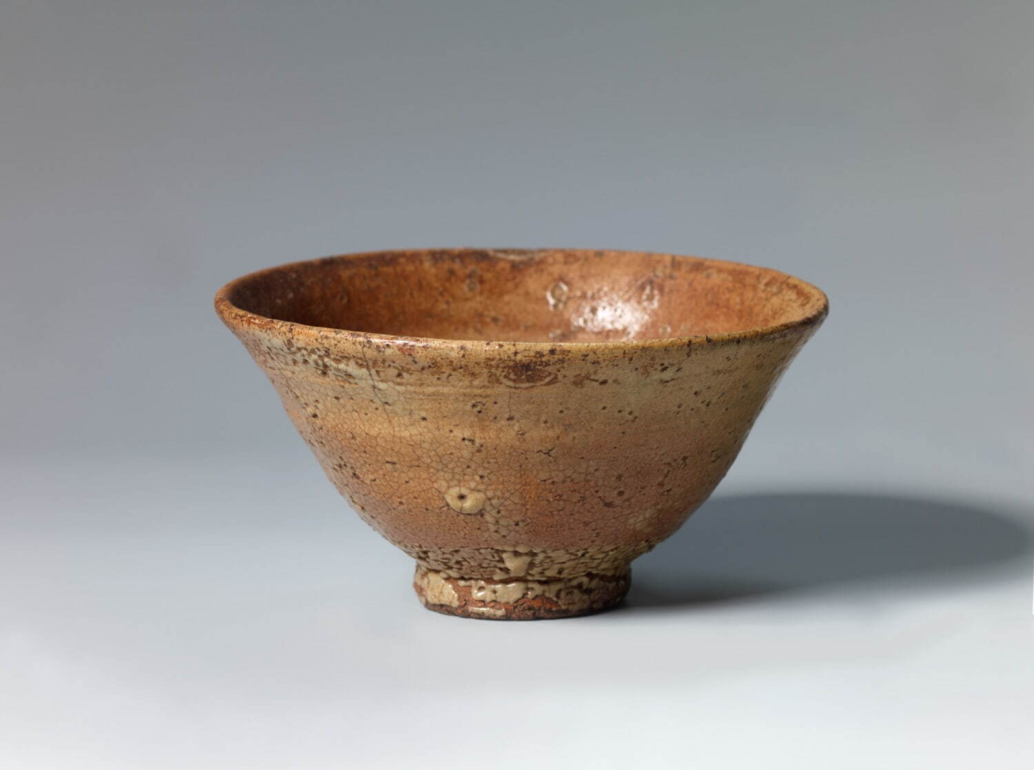 《小井戸茶碗 銘 筑波山》 朝鮮時代 16世紀 泉屋博古館東京