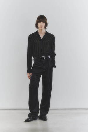 アン ドゥムルメステール(ANN DEMEULEMEESTER) 2026年リゾートウィメンズ&メンズコレクション  - 写真57