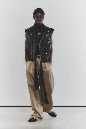 アン ドゥムルメステール(ANN DEMEULEMEESTER) 2026年リゾートウィメンズ&メンズコレクション  - 写真74