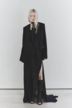 アン ドゥムルメステール(ANN DEMEULEMEESTER) 2026年リゾートウィメンズ&メンズコレクション  - 写真88