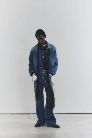 アン ドゥムルメステール(ANN DEMEULEMEESTER) 2026年リゾートウィメンズ&メンズコレクション  - 写真91