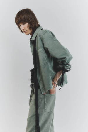 アン ドゥムルメステール(ANN DEMEULEMEESTER) 2026年リゾートウィメンズ&メンズコレクション  - 写真96