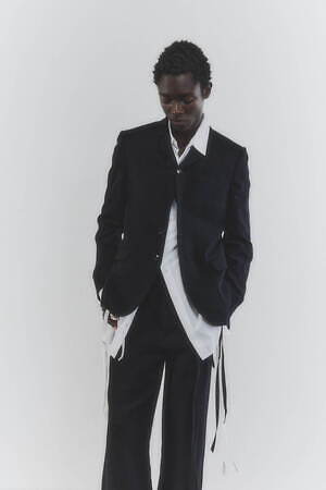 アン ドゥムルメステール(ANN DEMEULEMEESTER) 2026年リゾートウィメンズ&メンズコレクション  - 写真98